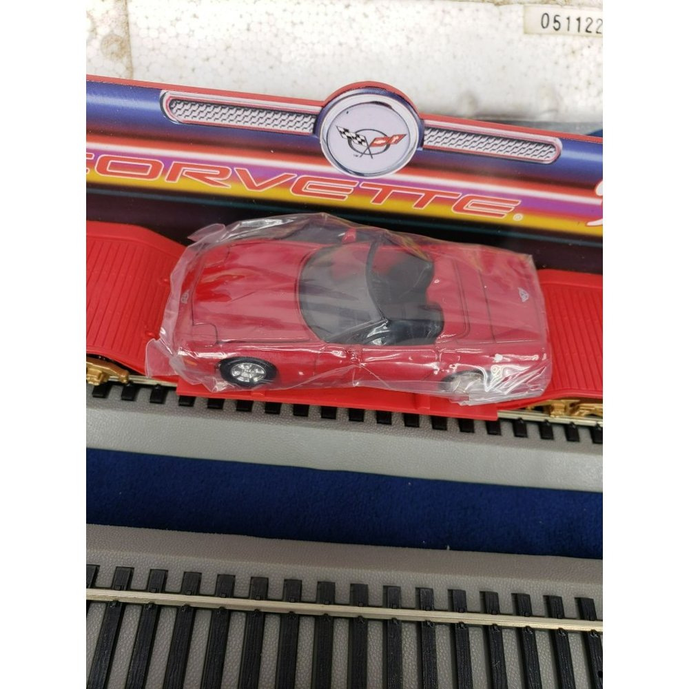 HAWTHORNE VILLAGE BACHMANN HO TRAIN‎ SET FLAT CAR 1997 CORVETTE 50TH ANNIVERSARY - Picture 8 of 12